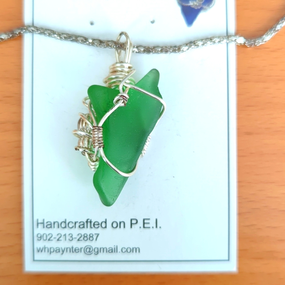 Just Beachy - Green Sea Glass Pendant from P.E.I - Picture 2 of 5